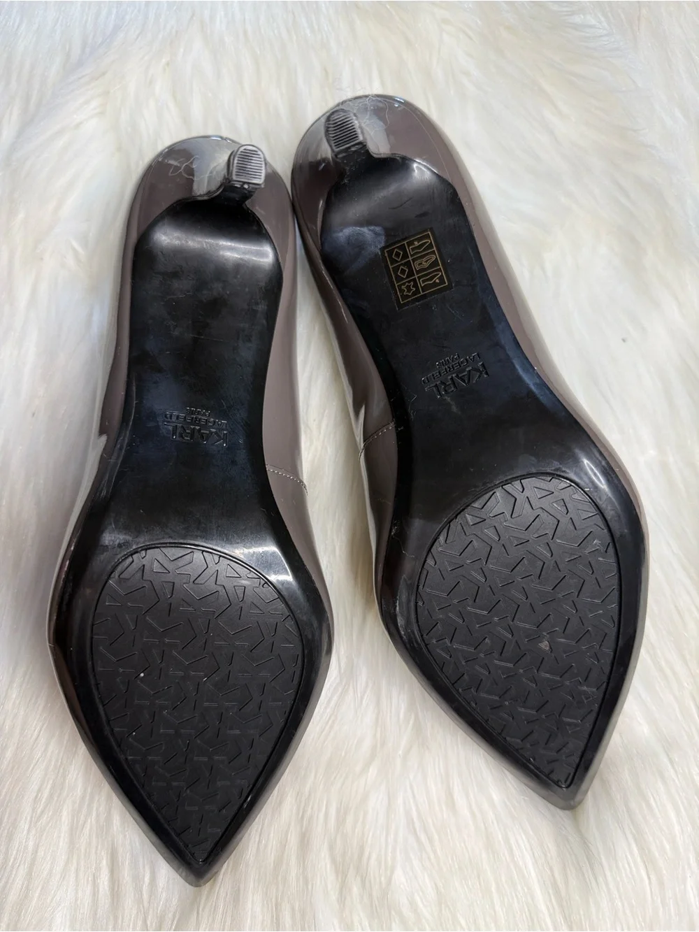 Karl Lagerfeld Paris Royale Patent Leather Anthracite Gray Heels